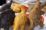 Así lucen las dinoquesadillas, un platillo con figura de dinosaurio