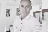 Periodista asesinado en foto de su perfil de Facebook en su casa 