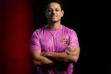 'Chicharito' ya luce los colores de su nuevo equipo.