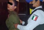 Detienen a una mujer