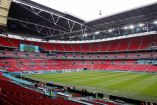 El estadio de Wembley tiene capacidad para 90,000 aficionados.