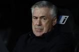 Carlo Ancelotti en la banca.