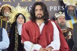 el reparto de La Pasión, encabezado por David Uriel González Martínez, como Jesucristo