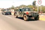 Vehículos militares que transitan en San Luis Potosí.