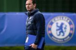Frank Lampard dirigiendo una práctica del Chelsea.