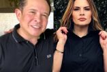 Mary Boquitas con vestido negro y Gustavo Adolfo Infante con playera