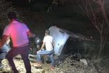 Autobús que cayó a un barranco en Nayarit