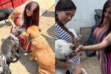 Karely Ruiz en un refugio de perritos