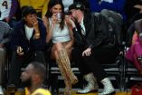 El famoso puertorriqueño Bad Bunny y la sensual Kendall Jenner. Foto: AFP