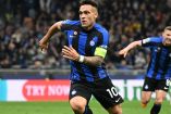 Lautaro Martínez corriendo para celebrar.