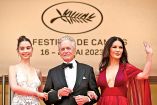 Michael Douglas acompañado por su esposa, Catherine Zeta-Jones, y su hija, Carys