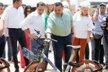 El alcalde Renán Barrera Concha presentó el programa "Mi Bici" junto a Mauricio Vila.