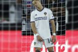 'Chicharito' se lamenta en partido de LA Galaxy.