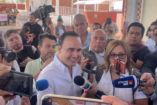 Manolo Jiménez de Va por Coahuila tras emitir su voto