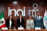 Integrantes del INAI en sus instalaciones