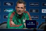 Diego Cocca en conferencia de prensa.