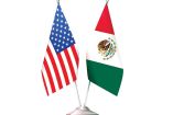 Banderas de Estados Unidos y México.