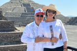 Marcelo Ebrard y su esposa Rosalinda Bueso en Teotihuacán