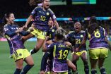 Jugadoras de Colombia celebrando su segundo gol.