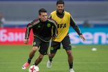 Carlos Vela y 'Chucky' Lozano entrenando en Selección Mexicana.
