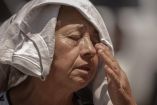 Persona sufre por el calor