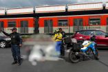 Un motociclista se desvaneció al manejar y falleció.