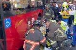 Operador de Metrobús atropella a mujer y queda debajo del transporte público