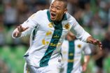 Harold Preciado celebra gol que pone en ventaja a Santos sobre Pumas en Apertura 2023.