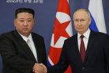 Kim Jong-un junto al presidente de Rusia, Vladimir Putin. (AFP)