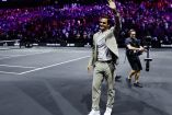 Roger Federer recibe homenaje en la Laver Cup.