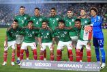 Jugadores de la Selección Mexicana en partido amistoso.