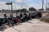 Mototaxis estacionados en calles de Tizayuca, Hidalgo