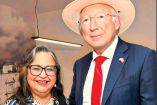 Ken Salazar se reúne con Norma Piña