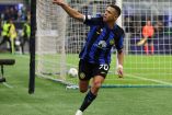 Alexis Sánchez celebra gol con Inter de Milán.