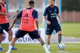 Lionel Messi entrenando con Argentina.