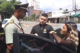 Naty Delgado detenida por grabar video sexy en el cablebús