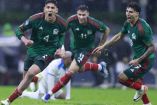Edson Álvarez celebra con Selección Mexicana.