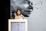 Malala ofreció un discurso en Sudáfrica con motivo del décimo aniversario de la muerte de Nelson Mandela. Foto: AFP