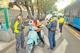 El operativo se implementó en Eje Central Lázaro Cárdenas; los motociclistas no contaban con la documentación correspondiente.