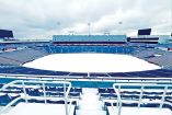 Los alrededores del Highmark Stadium en Orchard Park están cubiertos de nieve. Foto: X: @HighmarkStadm