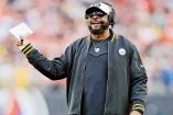 Mike Tomlin, entrenador de los Steelers.