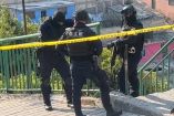 Enfrentamiento entre un sujeto y policías municipales de Naucalpan de Juárez, dio resultado a 4 elementos municipales heridos y una persona muerta.
