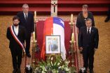 Los expresidentes de Chile y el actual mandatario Gabriel Boric, en el funeral de Sebastián Piñera. (Reuters)