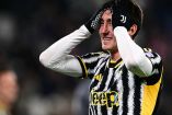 Andrea Cambiaso se lamenta derrota de Juventus.