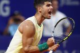 Carlos Alcaraz celebra triunfo en Abierto de Buenos Aires 2024.