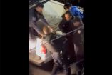 Policías son grabados en el momento que golpean a jóvenes detenidos en Querétaro