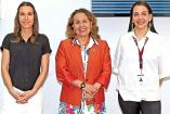 María del Sol Argüelles San Millán, Lucina Jiménez y Valentina García Burgos, tras el nombramiento.
