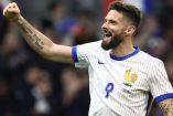 Olivier Giroud celebra gol en el minuto 72 ante Chile en partido amistoso.