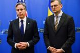 Antony Blinken junto a su homólogo, Dmytro Kuleba. (Reuters)