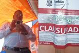 Inspector gandalla clausura puesto de quecas en Puebla